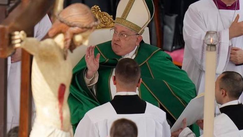 Papa Françesku ndërpret predikimin: Kam vështirësi në frymëmarrje (VIDEO)