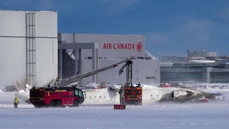 Kanada/ Aksident në aeroportin e Torontos, avioni i Delta Airlines përmbyset gjatë uljes, 15 të plagosur (VIDEO)