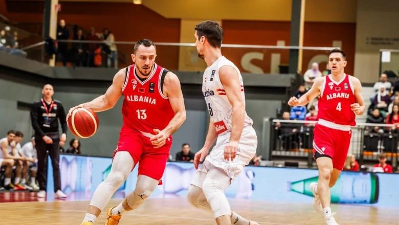 Kombëtarja e basketbollit e mbyll me nder, fitore karakteri në Austri! Festë në parket dhe dhomat e zhveshjes