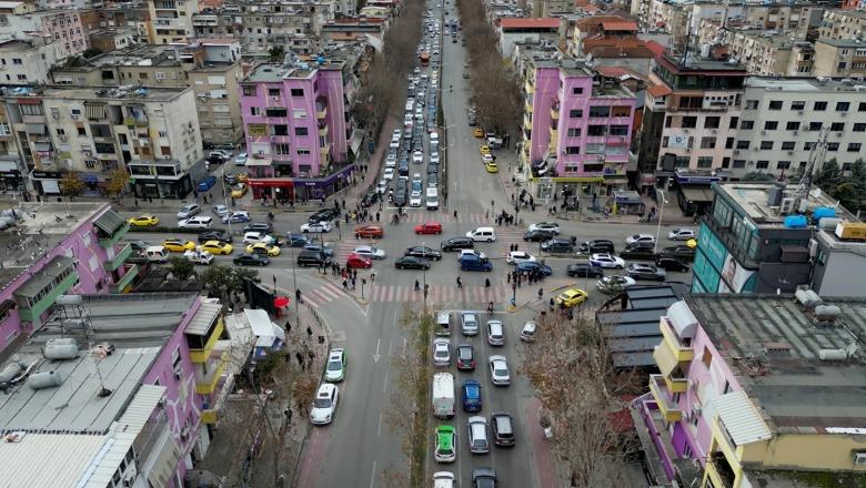 Marrëveshja me arabët kthen kamerat e trupit për policët! 118.5 mln dollarë hua për Shqipërinë, 20 qytete do monitorohen me kamera inteligjente, lexojnë targat e ‘kapin’ shkeljet