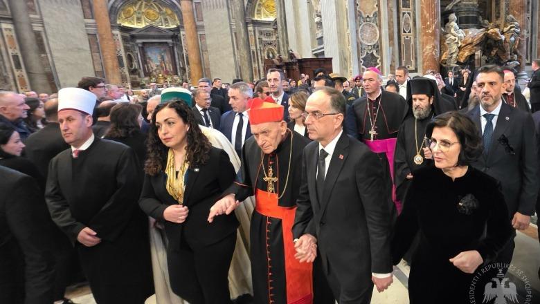 Sot lamtumira për Papa Françeskun, në ceremoninë mortore i pranishëm Begaj dhe krerët fetarë