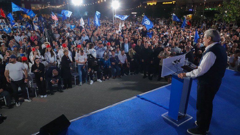 Berisha në Kurbin: Përveç atyre që po votojnë me postë, 300-400 mijë emigrantë të tjerë po vijnë të votojnë kundër Ramës