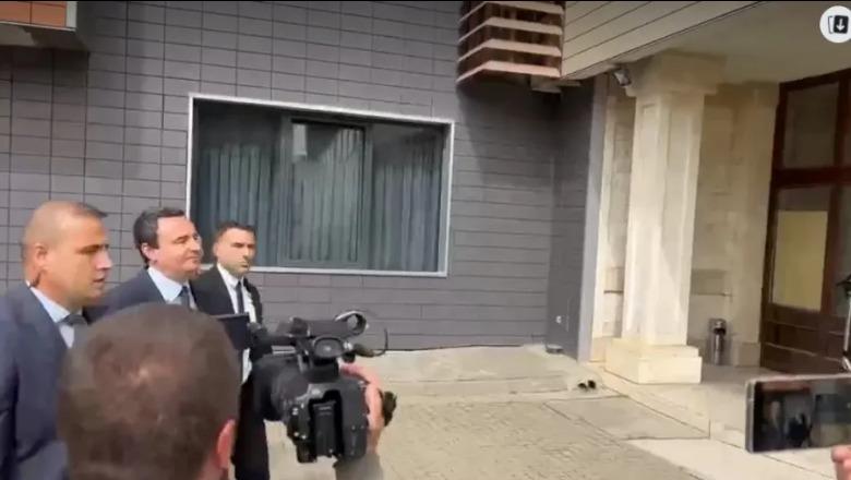 Sulmi i eskortës së Kurtit me vezë, pezullohen tre police nga detyra