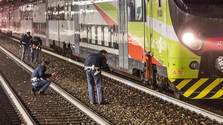E rëndë në Itali/ 19-vjeçari italo-shqiptar humb jetën pasi u përplas nga treni, tragjedia para syve të miqve