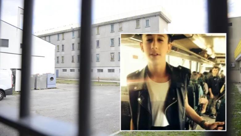 I dënuar për masakrën me 6 të vrarë në një klub nate në Itali, 26-vjeçari merr leje për t’u diplomuar, por nuk kthehet më në burg