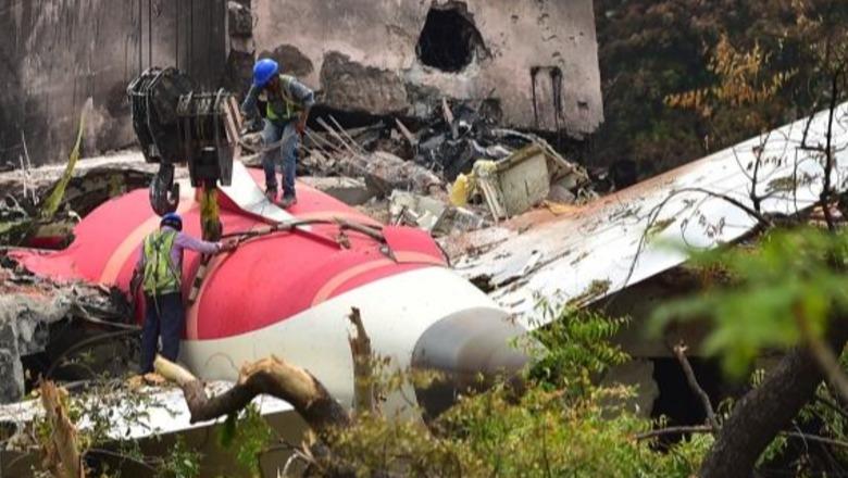 Publikohet raporti paraprak i rrëzimit të avionit në Indi, një pilot pyet tjetrin: Pse i fikët motorët?