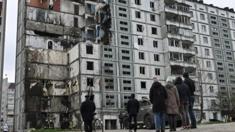  Ukrainë/ Rusia godet 4 kamionë me ndihma të OKB, Kievi: Akt terrorizmi! Në Kharkiv, bomba bie pranë spitalit, 57 të plagosur