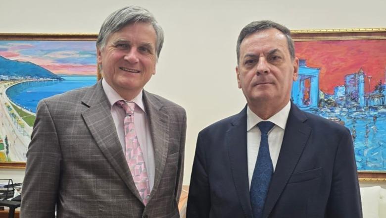 Ambasadori i OSBE takohet me kreun e Gjykatës së Lartë: Numër i lartë i masave ‘arrest në burg’, duhet qasje më njerëzore