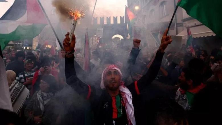 Itali-Izrael/ 10 mijë protestues pro Palestinës marshojnë në Udine, përleshen me policinë! Një gazetar i plagosur 