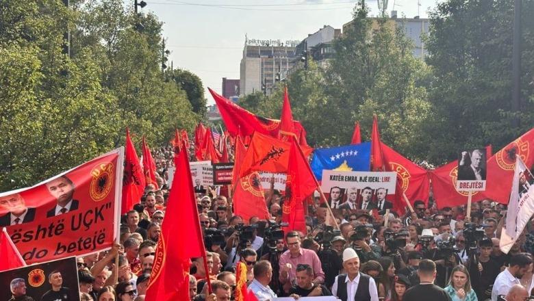 Nesër protesta për UÇK në Tiranë/ Kalimi në Rrugën e Kombit pa pagesë për 24 orë
