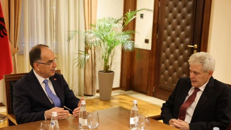 ‘UÇK-ja bën krenar çdo shqiptar’, Begaj takim me Ali Ahmetin: Tubimi krah veteranëve në Tiranë dëshmon mbështetje unanime