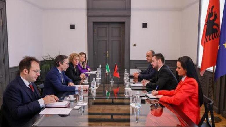 Ministri Salla pret ambasadorin e Italisë, Alberti, thellim i bashkëpunimit në fushat e bujqësisë, zhvillimit rural dhe sigurisë ushqimore