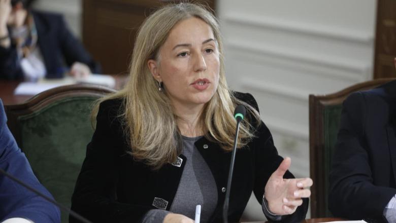 'Ligjet'/ Manja kritika për punën e KLP: Nëse s’reflektoni, ndërhyn Kuvendi! Xhafaj: Po i krijoni vendit problem në anëtarësimin në BE