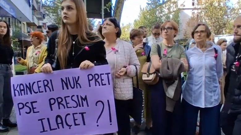 Nga rozë, tetori ‘bëhet’ i zi, protestë për Onkologjikun, qytetarët: Duam kushte të mira dhe mjekim për tumoret