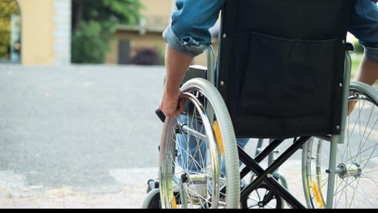 Raporti final i OSBE/ODIHR për zgjedhjet: Në 50% të qendrave të votimit mungonte infrastruktura për personat me aftësi të kufizuara