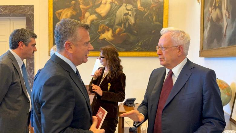 Balla në Romë takim me Kryetarin e Komisionit për Punët e Jashtme: Marrëveshje bashkëpunimi mes Kuvendit të Shqipërisë dhe Parlamentit Italian