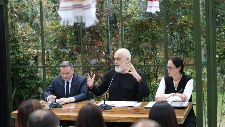 Paketa e Maleve/ Rama kritika kryebashkiakëve: Pse nuk keni dorëzuar hartat me zonat prioritare? Demokratët i kemi për hudhër, majtas e djathtas keni fjetur gjumë (VIDEO)