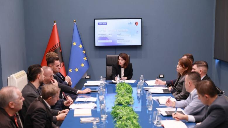 Ndalimi i monopatinave, Koçiu: Po hartojmë rregulla të reja qarkullimi dhe zonat e lejuara