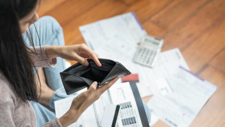 55% e shqiptarëve kanë vështirësi të mbyllin muajin, por.. në Europë na e kalojnë grekët