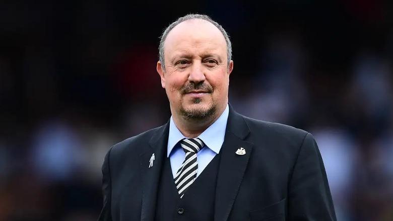 Ka drejtuar Liverpoolin dhe Real Madridin, Panathinaikos ul në stol trajnerin Rafa Benitez