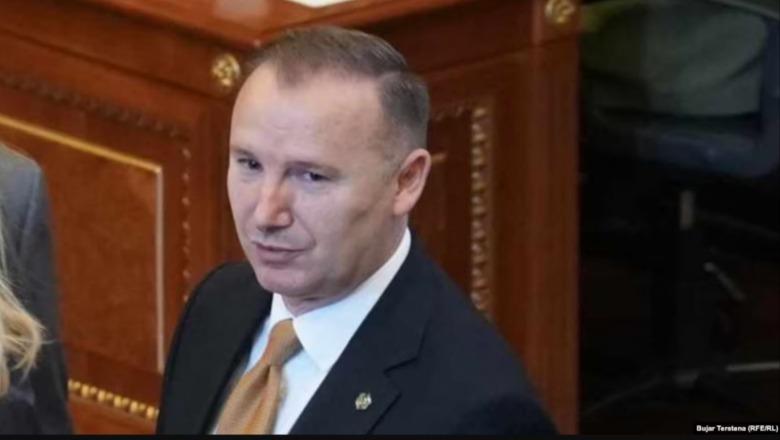 Kosovë/ Ishte duke dhënë intervistë, deputeti i LDK Armend Zemaj përfshihet në një konflikt fizik me një qytetar! Kërkon falje 