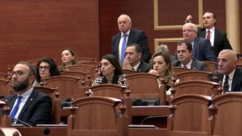 Namir Lapardhaja: Grupi Parlamentar i PD-së duhet të shkëputet nga 'sikleti' Berisha në raport me drejtësinë dhe SPAK