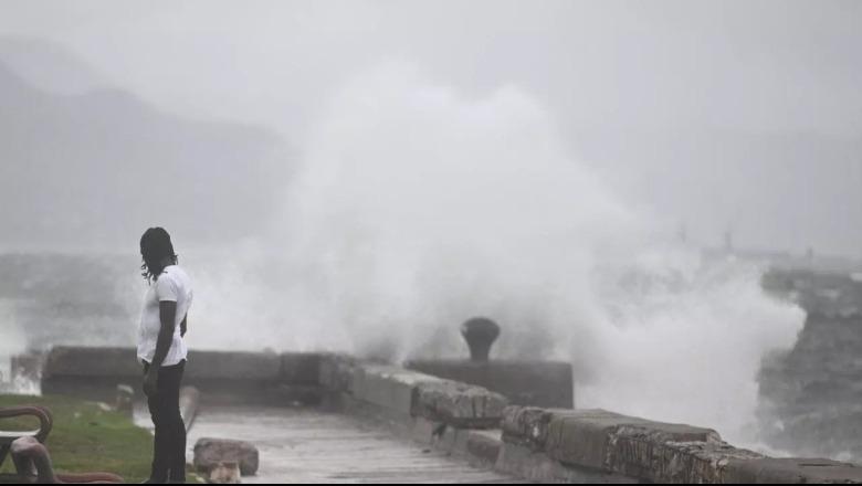 Uragani Melissa shkakton frikë në Xhamajka, të paktën 4 të vdekur! Autoritetet: Do të ketë ndikim katastrofik