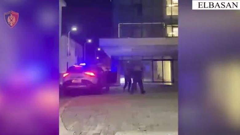 Elbasan/ Plagosi me thikë 52-vjeçarin pas një konflikti, arrestohet autori
