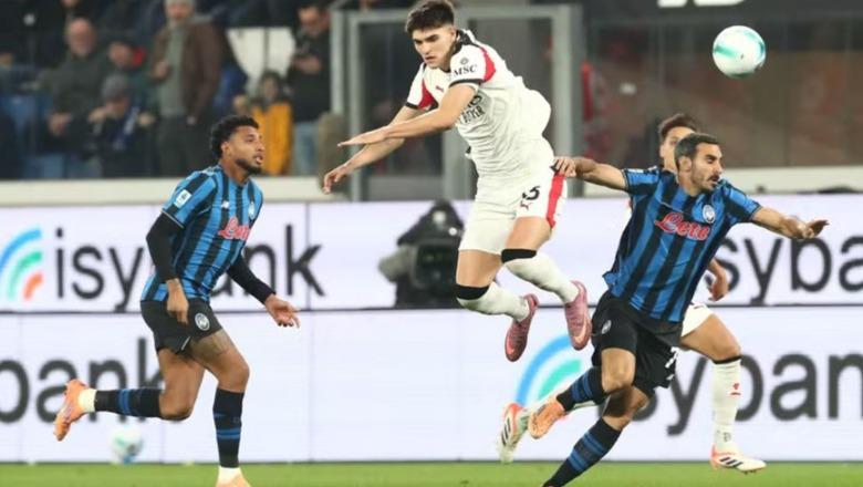 GOLAT/ Napoli fiton 0-1 kundër Leçes dhe 'arratiset' në krye të Serie A, Milani dështon kundër Atalantës