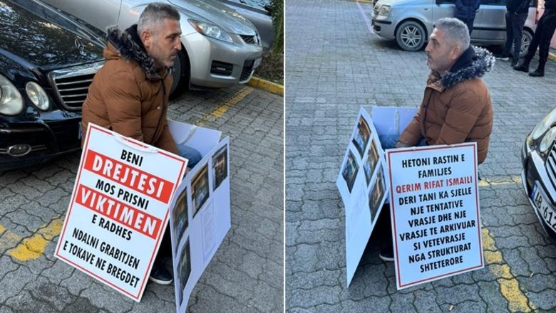 ‘Më vranë nënën dhe dajën, tani duan t'më prishin shtëpinë’, burri nga Golemi protestë përpara SPAK: Më mirë vdes këtu