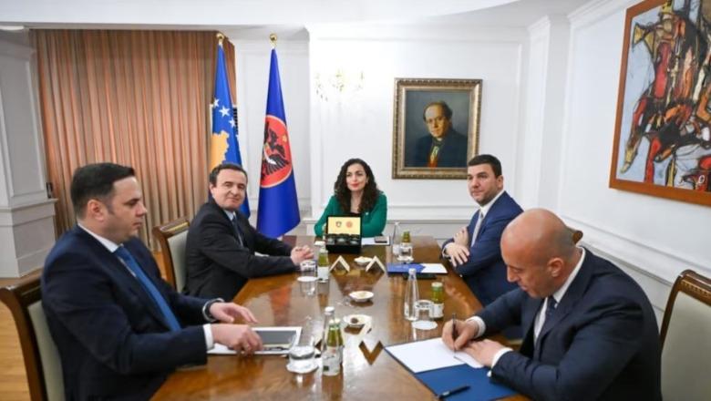 Kosovë/ Qeveria 'Kurti 3' nuk u votua, Presidentja Osmani pret nesër në takim liderët e partive politike për të mandatuarin e ri
