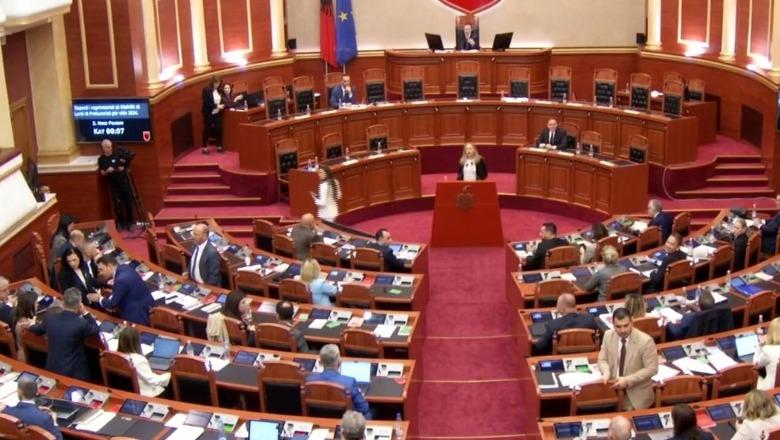 Kryetaren e KLP nuk e dëgjon askush në Parlament, Bogdani e shqetësuar! Peleshi: Ne këtë problem kemi gjithë kohës (VIDEO)
