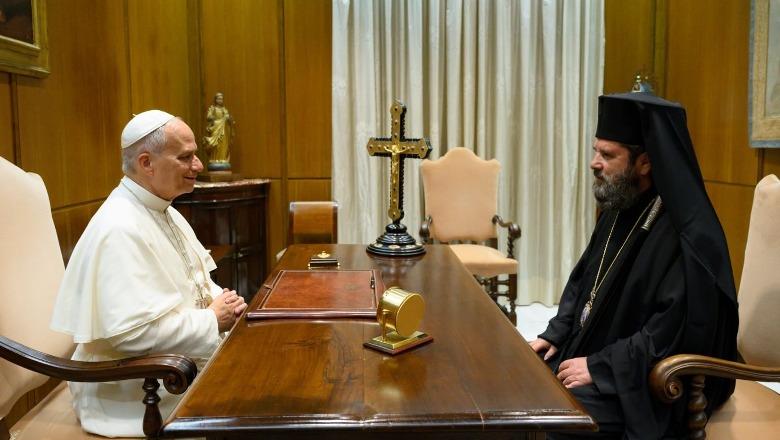 Historike/ Kryepeshkopi Joan takon në Romë Papa Leon XIV! Mesazh për paqe dhe rininë