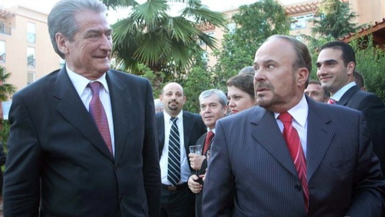 Eduard Zaloshnja: Sindroma e “qumështit me rubinet”! Vështrim 35 vjeçar me 35 fjali, i nxitur nga kujtimet për Nanon