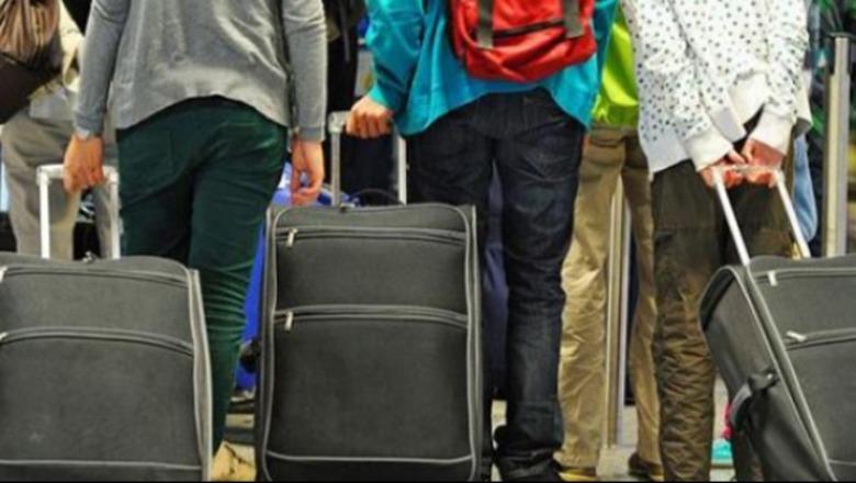 OECD: Shqipëria kryeson me numrin më të madh të emigrantëve në raport me popullsinë në 2023