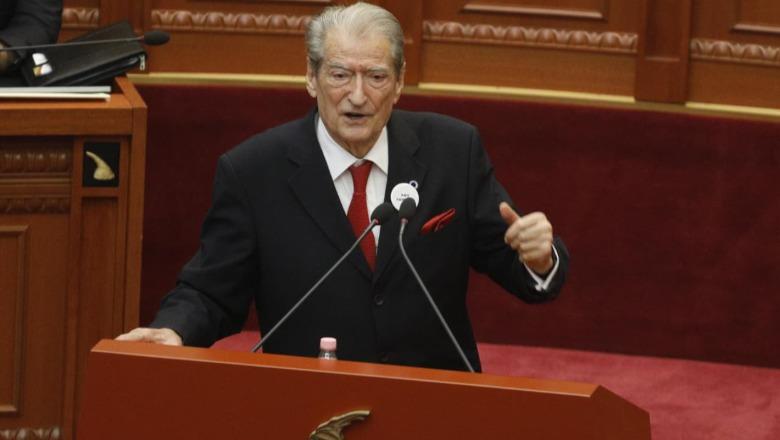 Lorenc Vangjeli: Flluska hipokrite e politikës, humnera e saj me shoqërinë