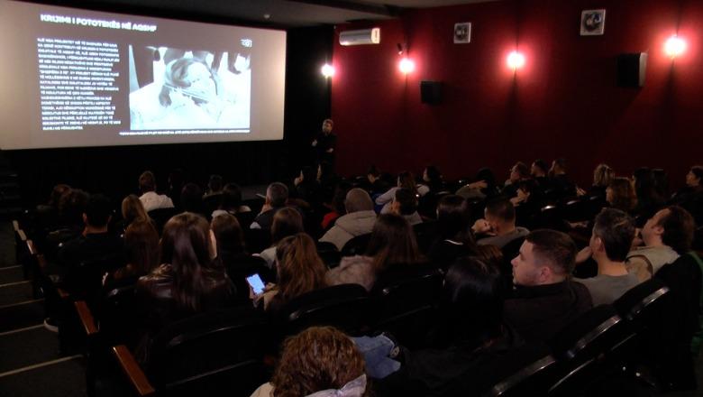 Digjitalizimi dhe ruajtja e materialeve fotografike në Arkivin e Filmit! Specialisti Tusha: Janë digjitalizuar 50 mijë fotografi