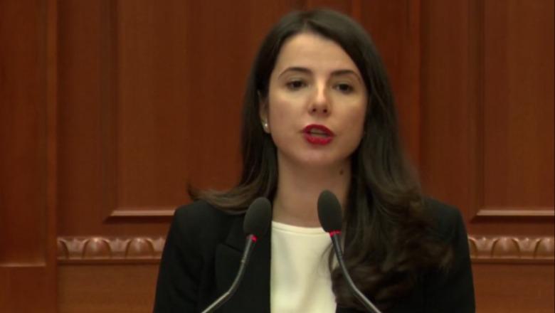 Adea Pirdeni bëhet ministre me portofol e Administratës Publike, Presidenti Begaj firmos dekretin