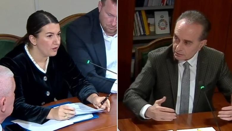 Rektorja e Universitetit të Elbasanit harron emrin e deputetit, Baçi ia kthen me ironi: Kujto ata që të interesojnë