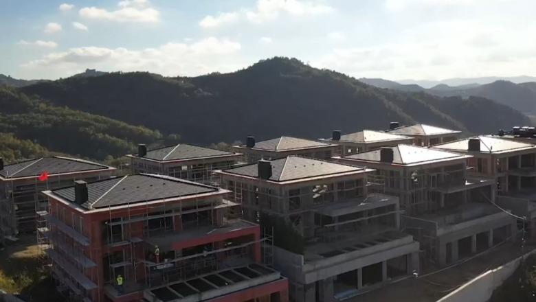 Aksioni për ndërtimet pa leje në Farkë/ Ministrja Koçiu: Listë e zezë për subjektet shkelëse, prishje ose konfiskim i tyre