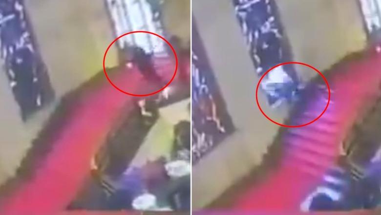 Politikani italian bie me kokë në dritaren e çmuar prej xhami dhe e thyen  VIDEO 