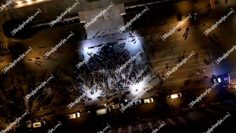 Berisha ‘foltore’ para Kryeministrisë, braktiset nga militantët! Kreu i PD: Të dorëhiqen Rama e Balluku, do shpëtojmë Shqipërinë