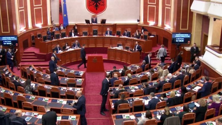 Agron Gjekmarkaj  Kronika bëhet dëshmitare e një dite plot me makthe