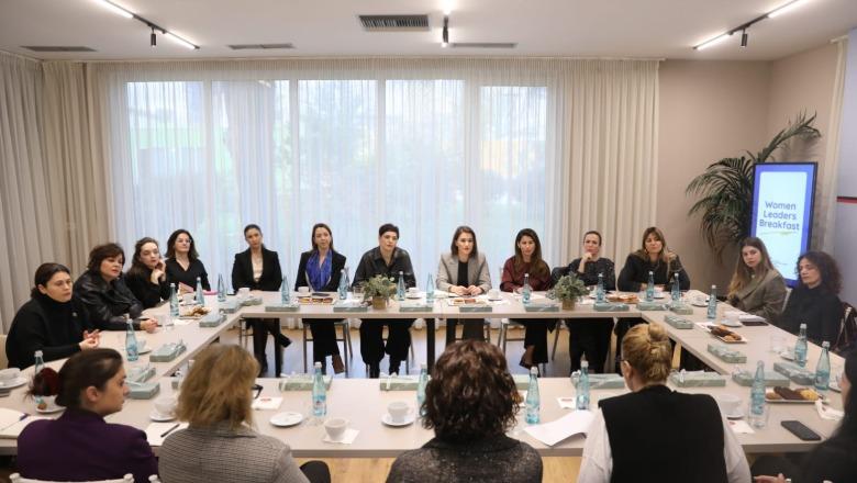Ministria e Ekonomisë dhe Inovacionit tryezë për fuqizimin e grave sipërmarrëse në Shqipëri gjatë Javës Globale të Sipërmarrjes