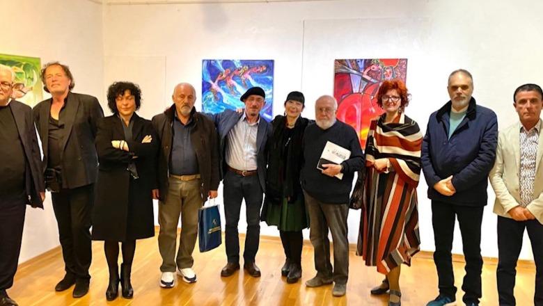 Pino Bonanno  ekspozitë me 15 artistë shqiptarë në Kroaci  Kanë energji të jashtëzakonshme krijuese