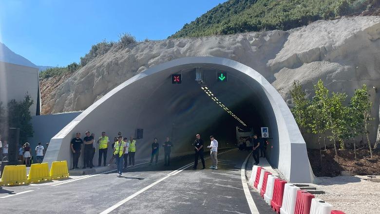 Fatos Çoçoli  Gjuetia e shtrigave me tenderin e Llogarasë