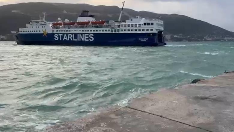 Moti i keq  pezullohet lundrimi i anijeve të peshkimit  Shtyhet për nesër udhëtimi i tragetit të linjës Vlorë Brindisi