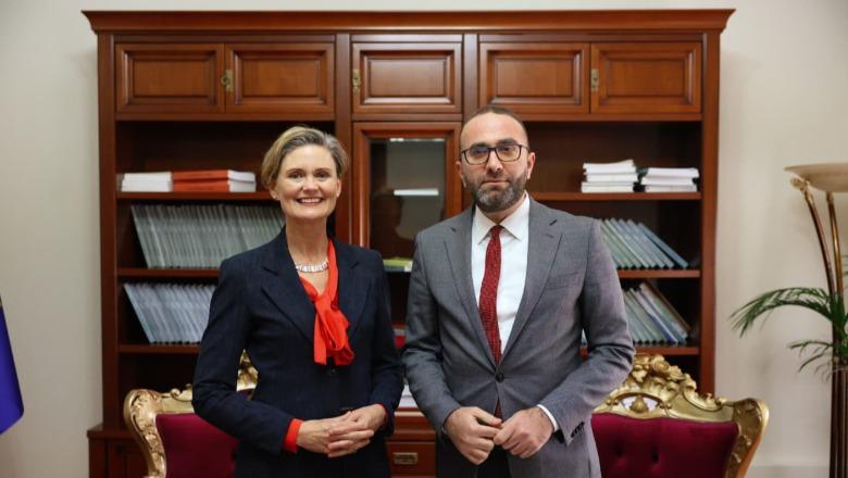 Bardhi takohet me VanHorn: Rruga që e çon përpara Shqipërinë, lufta ndaj krimit të organizuar dhe korrupsionit