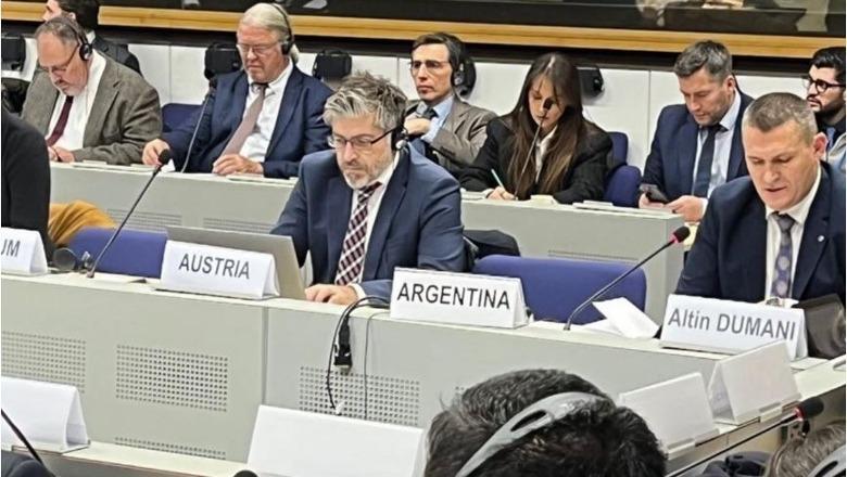 FOTOLAJM/ Shtetet përfaqësohen me emrat në Bruksel, Shqipëria me Altin Dumanin