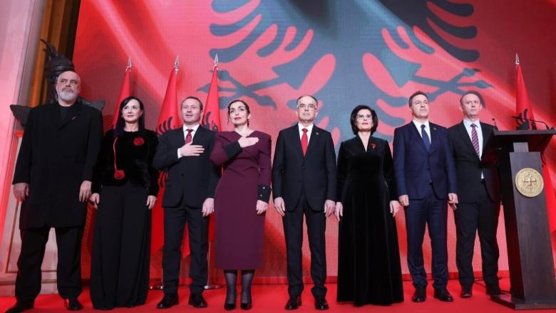 Begaj mbrëmje për Ditën e Pavarësisë: Shqipëria ka shënuar arritje, por ka ende për të bërë! Të pranishëm Rama dhe Osmani